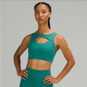 Lululemon Everlux Cut-Out Train Bra